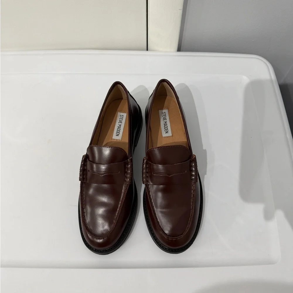 Steve Madden Madison Box Deep Burgundy Leather Loafers - Picture 8 of 13